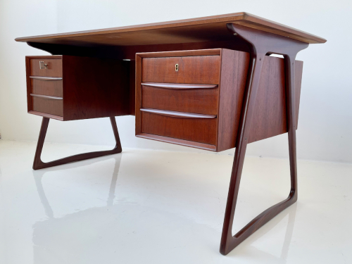 Scandinavian Midcentury double-sided teak desk by Refix, 1960