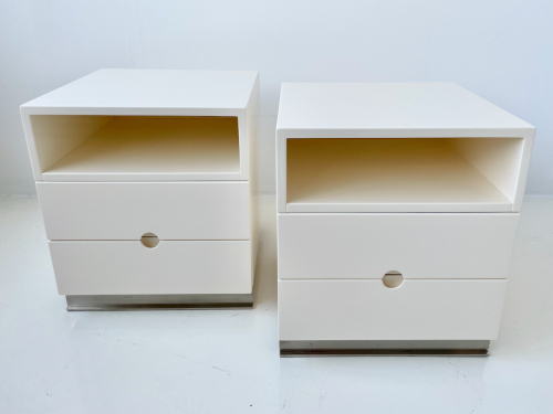 Pair of Luigi Caccia Dominioni lacquered bedside tables, 1970s.